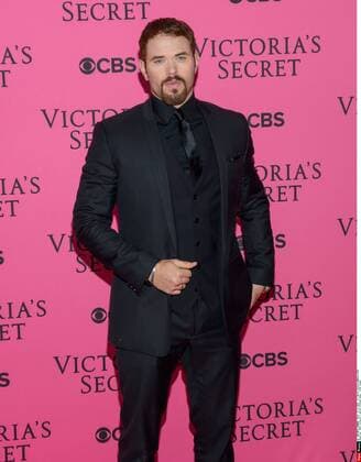 November 11 , 2015 - New York, NY - Kellan Lutz. 2015 Victoria s Secret Fashion Show Pink Carpet. AdMedia ADMEDIA_adm_pinkcarpet_cs_008 AdMedia SIPA 1511120207  MarioxSantoro AdMedia SIPA