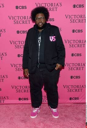 November 11 , 2015 - New York, NY - Questlove. 2015 Victoria s Secret Fashion Show Pink Carpet. AdMedia ADMEDIA_adm_pinkcarpet_cs_013 AdMedia SIPA 1511120207  MarioxSantoro AdMedia SIPA