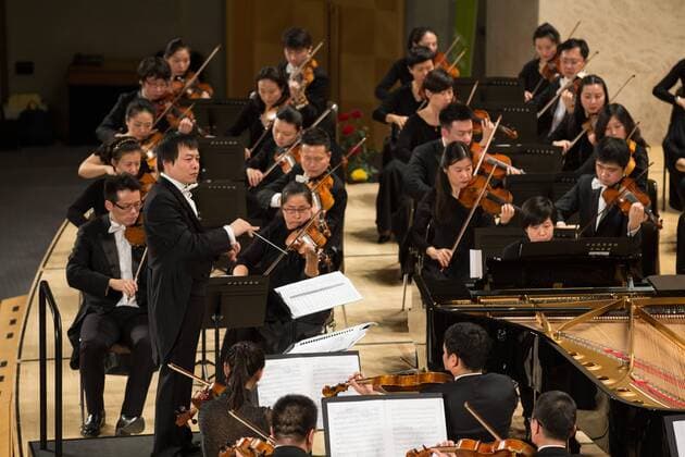 (151112) -- GENEVA, Nov. 12, 2015 -- Musicians from the National Ballet of China Symphony Orchestra present featured classical music pieces from each of the permanent members of the UN Security Council in Palais des Nations in Geneva, Switzerland, Nov. 12, 2015. A joint concert on behalf of the five permanent members of the UN Security Council was held Thursday in Geneva to celebrate the 70th anniversary of the United Nations. ) SWITZERLAND-GENEVA-UN-70TH ANNIVERSARY-CONCERT XuxJinquan  Vereinte Nationen: Konzert zum 70. Jahrestag