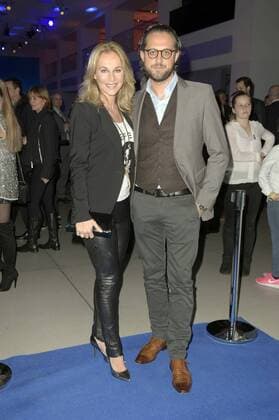 Caroline Beil mit Freund Philipp Sattler bei der Verleihung des 17. Medienpreises der Kindernothilfe im DRIVE Volkwagen Forum. Berlin, 13.11.2015 Foto:xFredericx xFuturexImage