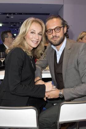 Caroline Beil mit Freund Philipp Sattler bei der Verleihung des 17. Medienpreises der Kindernothilfe im DRIVE Volkwagen Forum. Berlin, 13.11.2015 Foto:xFredericx xFuturexImage