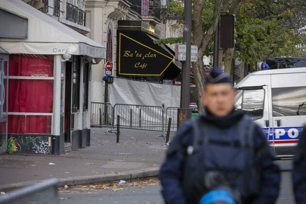 Photo taken on Nov. 14, 2015 shows the Bataclan concert hall in Paris, France. ) (zjy) FRANCE-PARIS-ATTACK-SCENE ZhouxLei 