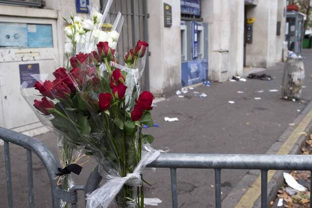 Frankreich, Paris, France, Paris, 14 november 2015. The day after the terroristic attacks on Bataclan theater and restaurants a day of national mourning was anounced.  51662922 Terroranschläge in Paris - Musikclub Bataclan