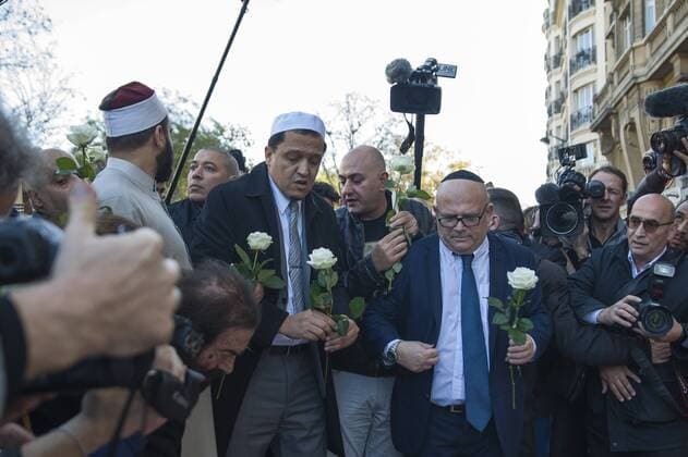 BATACLAN 15 11 2015 L imam de Drancy, Hassen Chalghoumi Gedenken an die Opfer der Terroranschläge in Paris - 15 11 2015 PierreCharlier Panoramic 