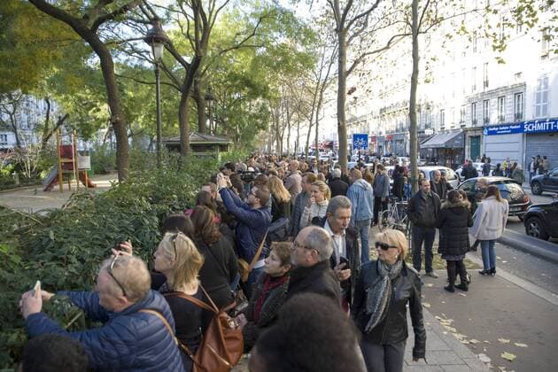 BATACLAN 15 11 2015 Gedenken an die Opfer der Terroranschläge in Paris - 15 11 2015 PierreCharlier Panoramic 
