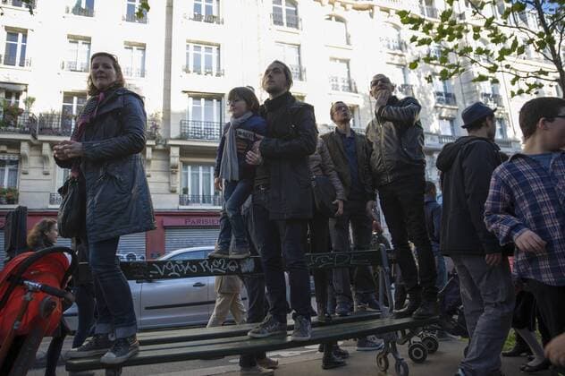 BATACLAN 15 11 2015 Gedenken an die Opfer der Terroranschläge in Paris - 15 11 2015 PierreCharlier Panoramic 