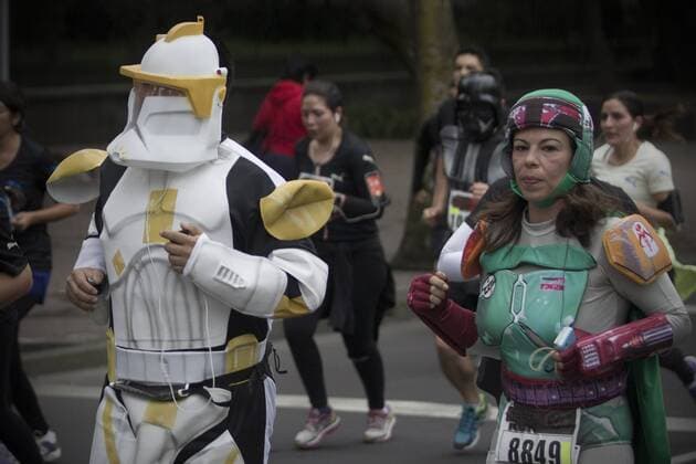 MEXICO CITY -- People disguised take part in the race Star Wars Run , in Mexico City, capital of Mexico, on Nov. 15, 2015. According to local press, about 15,000 people, some dressed as characters of Star Wars, took part in the race under two categories, 7 and 21 kilometers, in addition to the Jedi Challenge which consisted of 21+7km. Alejandro Ayala) (vf) (fnc) (SP)MEXICO-MEXICO CITY-ATHLETICS-RACE e AlejandroxAyala