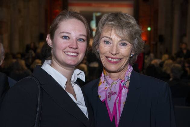Schauspielerin Ilona Gruebel (r.) und Tochter Yella Verleihung des Prix Courage Allerheiligen Hofkirche Muenchen 16.11.2015