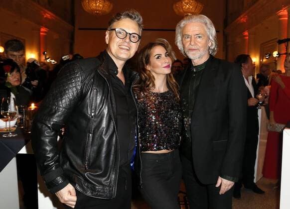 Rolf Scheider, Sila Sahin, Dr. Hermann Buehlbecker, bei der Exclusiven Vernissage des LAMBERTZ FINE ART Kalenders 2016 - La Dolce Vita im Hotel de Rome, Berlin. 17.11.2015