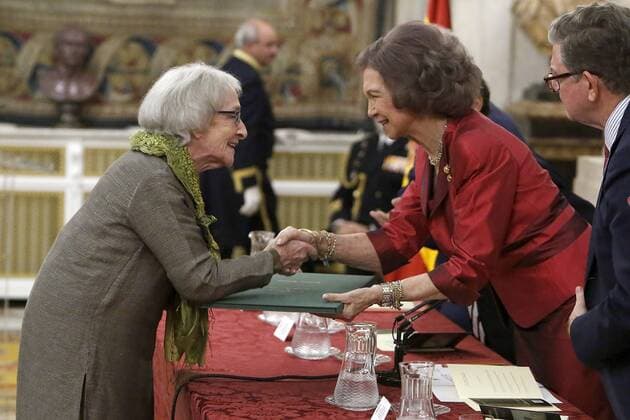 Ida Vitale receives XXIV Reina Sofia Iberoamerican Poetry Award in presence of Queen Sofia of Spain. November 18, 2015.  (2015111811)