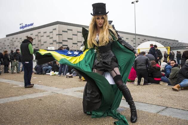 Nov. 19, 2015 - Turin, Italy - A Madonna lookalike, the brazilian cosplay Rinaldo Borba outside the arena where the Madonna will perform for three day in Turin , Italy, on 19 November 2015. Turin Italy  - ZUMAn230