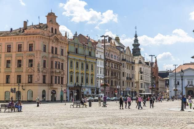 Czechia, Plzen, row of old houses built in Renaissance style at Square of the Republic  MABF000341