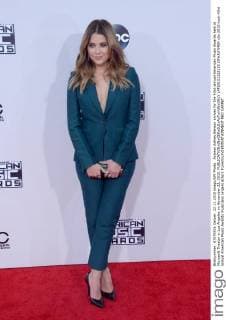 Actress Ashley Benson arrives for the 43rd annual American Music Awards held at Microsoft Theater in Los Angeles on November 22, 2015.  LAP20151122120 JIMxRUYMEN
