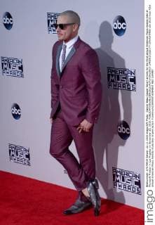 Dancer Beau Casper Smart arrives for the 43rd annual American Music Awards held at Microsoft Theater in Los Angeles on November 22, 2015.  LAP20151122177 JIMxRUYMEN