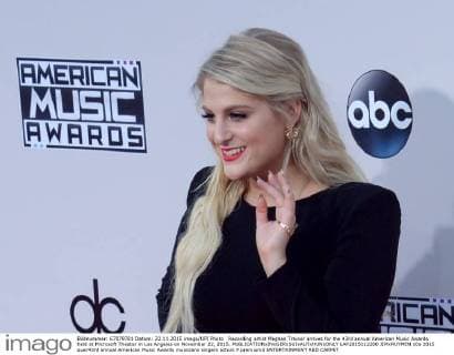 Recording artist Meghan Trainor arrives for the 43rd annual American Music Awards held at Microsoft Theater in Los Angeles on November 22, 2015.  LAP2015112280 JIMxRUYMEN