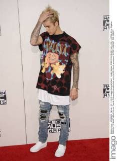 Justin Bieber AMERICAN MUSIC AWARDS: ARRIVALS Los Angeles  Patrick Rideaux PicturePerfect