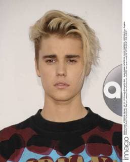 Justin Bieber AMERICAN MUSIC AWARDS: ARRIVALS Los Angeles  Patrick Rideaux PicturePerfect