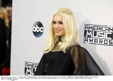 Gwen Stefani AMERICAN MUSIC AWARDS: ARRIVALS Los Angeles  Patrick Rideaux PicturePerfect