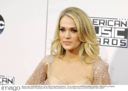 Carrie Underwood AMERICAN MUSIC AWARDS: ARRIVALS Los Angeles  Patrick Rideaux PicturePerfect