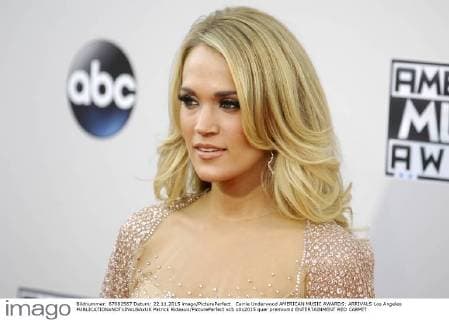 Carrie Underwood AMERICAN MUSIC AWARDS: ARRIVALS Los Angeles  Patrick Rideaux PicturePerfect