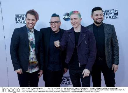Recording artists and Christina Milian arrive for the 43rd annual American Music Awards held at Microsoft Theater in Los Angeles on November 22, 2015.  LAP20151122527 JIMxRUYMEN