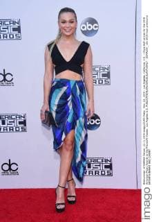 Nov. 22, 2015 - Los Angeles, California, U.S. - Olivia Holt arrives for the 2015 American Music Awards at the Microsoft theater. Los Angeles U.S. - ZUMAo05_