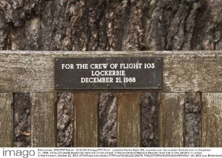 Lockerbie PanAm flight 103, exploded over the southern Scottish town on December 21, 1988, killing 270 people aboard the plane and on the ground, In Rememberance Memorial Benches round tree in Kew Gardens in London, United Kingdom, October 15, 2015 (CTKxPhoto LiborxSojka) CTKPhotoF201511221281701 
