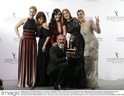 Award Winners celebrate at 43rd International Emmy Awards in the pressroom at the 43rd International Emmy Awards at the New York Hilton in New York City on November 23, 2015.  NYP20151123154 JOHNxANGELILLO