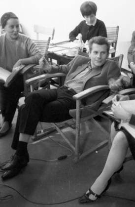 Der österreichische Regisseur Gerhard Klingenberg am Set einer Fernsehproduktion, Deutschland 1960er Jahre. Austrian director Gerhard Klingenberg at the set of a TV movie production, Germany 1960s. 24x36swNeg10 Copyright: HeinzxBrowers UnitedArchives2002030
