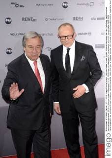 Antonio Guterres und Stefan Schulze-Hausmann bei der Verleihung des Deutschen Nachhaltigkeitspreises 2015 im Maritim Hotel. Düsseldorf, 27.11.2015 Foto:xO.xHausenx xFuturexImage