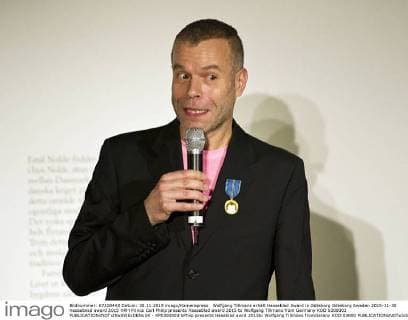 Wolfgang Tillmans erhält Hasseblad Award in Göteborg Göteborg Sweden 2015-11-30 Hasselblad award 2015 HRH Prince Carl Philip presents Hasseblad award 2015 to Wolfgang Tillmans from Germany KOD 0300003  - KP0300003