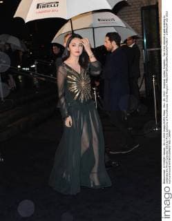 Nov. 30, 2015 - England, United Kingdom - Yao Chen attends a gala evening to celebrate the Pirelli Calendar 2016 by Annie Leibovitz at Roundhouse. United Kingdom - ZUMAs147