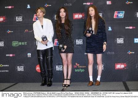 HONG KONG, CHINA - DECEMBER 02: (CHINA OUT) Girl group f(x) attend 2015 Mnet Asian Music Awards (MAMA) press conference at AsiaWorld-Expo on December 2, 2015 in Hong Kong, China.  CFP476633337