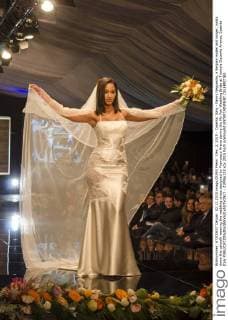 Dec. 2, 2015 - Caserta, Italy - Fanny Neguesha, a Belgian model and singer, walks down the catwalk wearing the wedding dress designed by Francesco Arena during the My Fair Wedding Bride at Trentola Ducenta Aversa. Caserta Italy - ZUMAp133