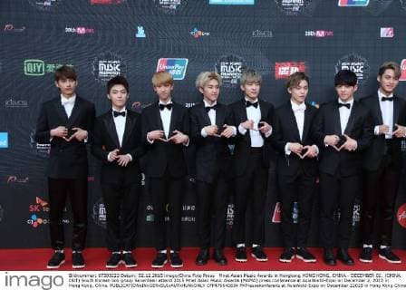 Mnet Asian Music Awards in Hongkong HONG KONG, CHINA - DECEMBER 02: (CHINA OUT) South Korean boy group Seventeen attend 2015 Mnet Asian Music Awards (MAMA) press conference at AsiaWorld-Expo on December 2, 2015 in Hong Kong, China.  CFP476640634