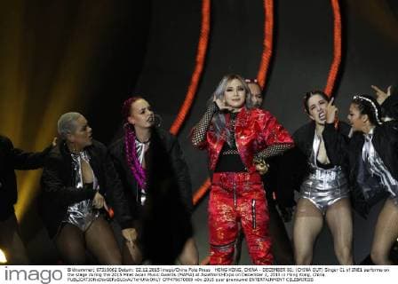 HONG KONG, CHINA - DECEMBER 02: (CHINA OUT) Singer CL of 2NE1 performs on the stage during the 2015 Mnet Asian Music Awards (MAMA) at AsiaWorld-Expo on December 2, 2015 in Hong Kong, China.  CFP476670889