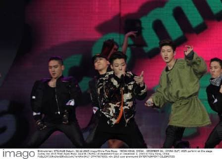 HONG KONG, CHINA - DECEMBER 02: (CHINA OUT) iKON perform on the stage during the 2015 Mnet Asian Music Awards (MAMA) at AsiaWorld-Expo on December 2, 2015 in Hong Kong, China.  CFP476670931