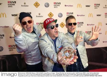 Fettes Brot bei der Verleihung der 1LIVE Krone 2015 in der Jahrhunderthalle. Bochum, 03.12.2015 Foto:xS.xGabschx xFuturexImage