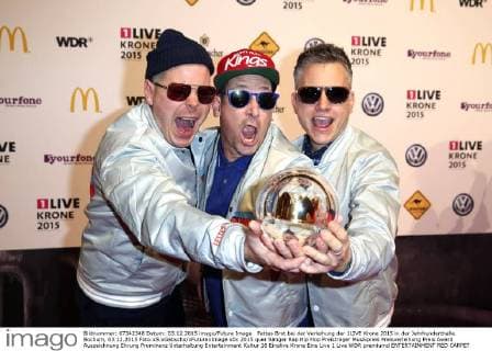 Fettes Brot bei der Verleihung der 1LIVE Krone 2015 in der Jahrhunderthalle. Bochum, 03.12.2015 Foto:xS.xGabschx xFuturexImage
