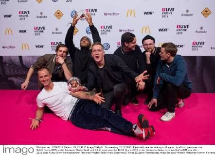 Donnerstag 03.12.2015, Einslive Krone Verleihung in Bochum, Kraftklub gewinnen die 1LIVE Krone 2015 in der Kategorie Beste Band und K.I.Z. gewinnen die 1LIVE Krone 2015 in der Kategorie Bester Live-Act DeFodi001
