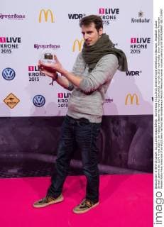 Donnerstag 03.12.2015, Einslive Krone Verleihung in Bochum, Alligatoah (Lukas Strobel) gewinnt die 1LIVE Krone 2015 in der Kategorie Bester Hip Hop-Act DeFodi001