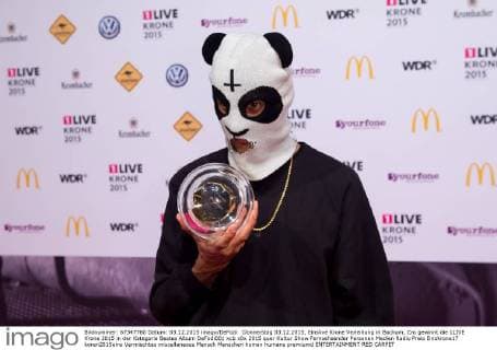Donnerstag 03.12.2015, Einslive Krone Verleihung in Bochum, Cro gewinnt die 1LIVE Krone 2015 in der Kategorie Bestes Album DeFodi001