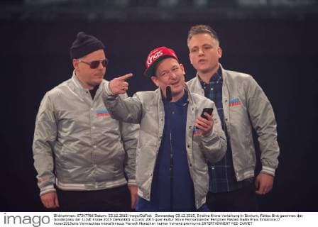Donnerstag 03.12.2015, Einslive Krone Verleihung in Bochum, Fettes Brot gewinnen den Sonderpreis der 1LIVE Krone 2015 DeFodi001