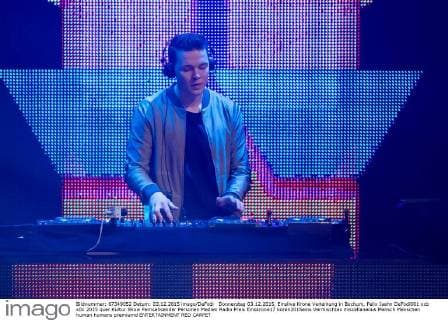 Donnerstag 03.12.2015, Einslive Krone Verleihung in Bochum, Felix Jaehn DeFodi001