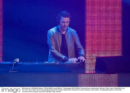 Donnerstag 03.12.2015, Einslive Krone Verleihung in Bochum, Felix Jaehn DeFodi001
