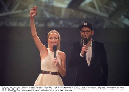 Donnerstag 03.12.2015, Einslive Krone Verleihung in Bochum, Tina Middendorf und Simon Beek DeFodi001