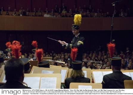 Zum 26. Mal lädt die Bergkapelle Saar und der Saarknappenchor am Sonntag (06.12.2015) zum Benefizkonzert in die Congresshalle nach Saarbrücken. Der Erlös des diesjährigen Konzerts ist zugunsten der Musikschule Sulzbach- Fischbachtal. Konzert061215001D.jpg
