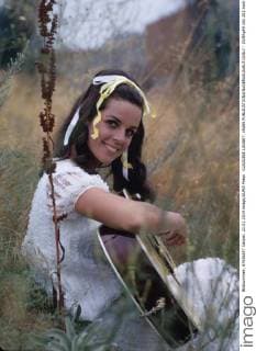 CLAUDINE LONGET. v9265 - ZUMAg49