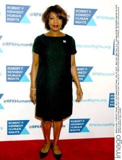 Dec. 8, 2015 - New York, New York, U.S. - Actress ALFRE WOODARD attends the 2015 Ripple of Hope Award held at the New York Hilton Hotel. New York U.S. - ZUMAk03_