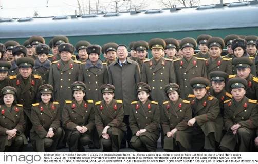 N. Korea s popular all-female band to have 1st foreign gig in China Photo taken Nov. 9, 2015, in Pyongyang shows members of North Korea s popular all-female Moranbong Band and those of the State Merited Chorus, who left the capital for China. Moranbong Band, which was formed in 2012 following an order from North Korean leader Kim Jong Un, is scheduled to give its first concerts abroad in China. 